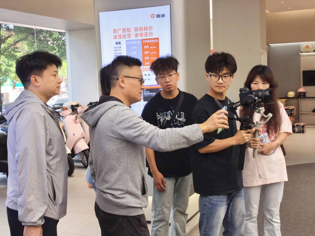 “让课堂走进市场” | 商学院师生团队赴贵阳，以实战教学推动职业教育与产业升级精准对接