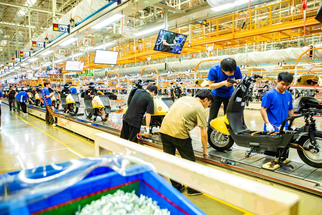 【新重庆】产教融合谱新篇 双向赋能育匠才——pa电子官方网站“雅迪菁英班”扬帆启程