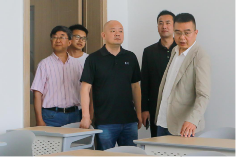 雅迪科技集团周超一行莅临pa电子参观考察